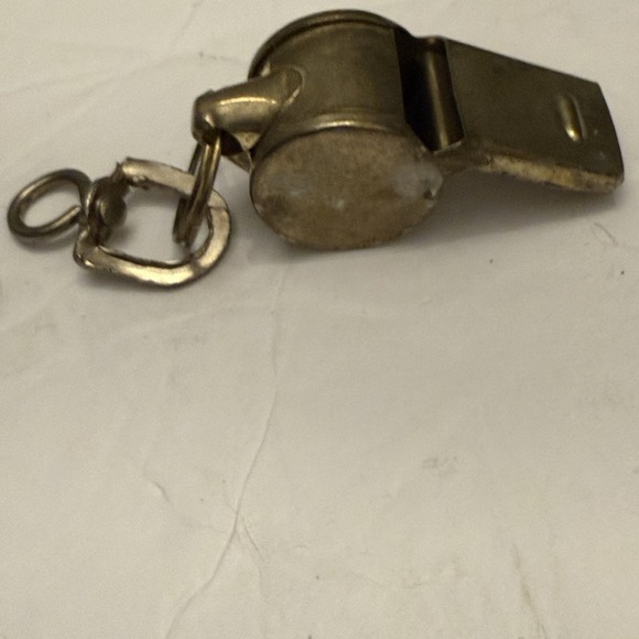 Vintage Metal Whistle-Loud-Unmarked-1.75"-Maybe Police Or Boy‎ Scouts Or? - Picture 2 of 7